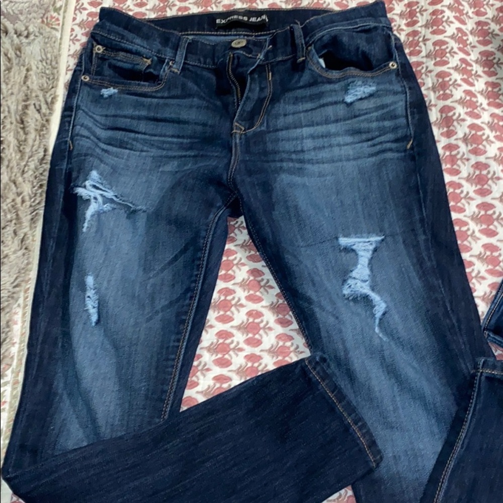 Express 8 short legging mid rise - in good shape